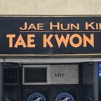 steven_ditunno_jae_hun_kim_tae_kwon_do_sign.jpg